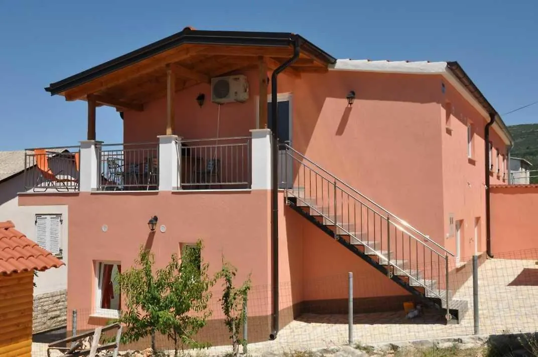 Apartments With A Parking Space Gornji Karin, Novigrad - 18387