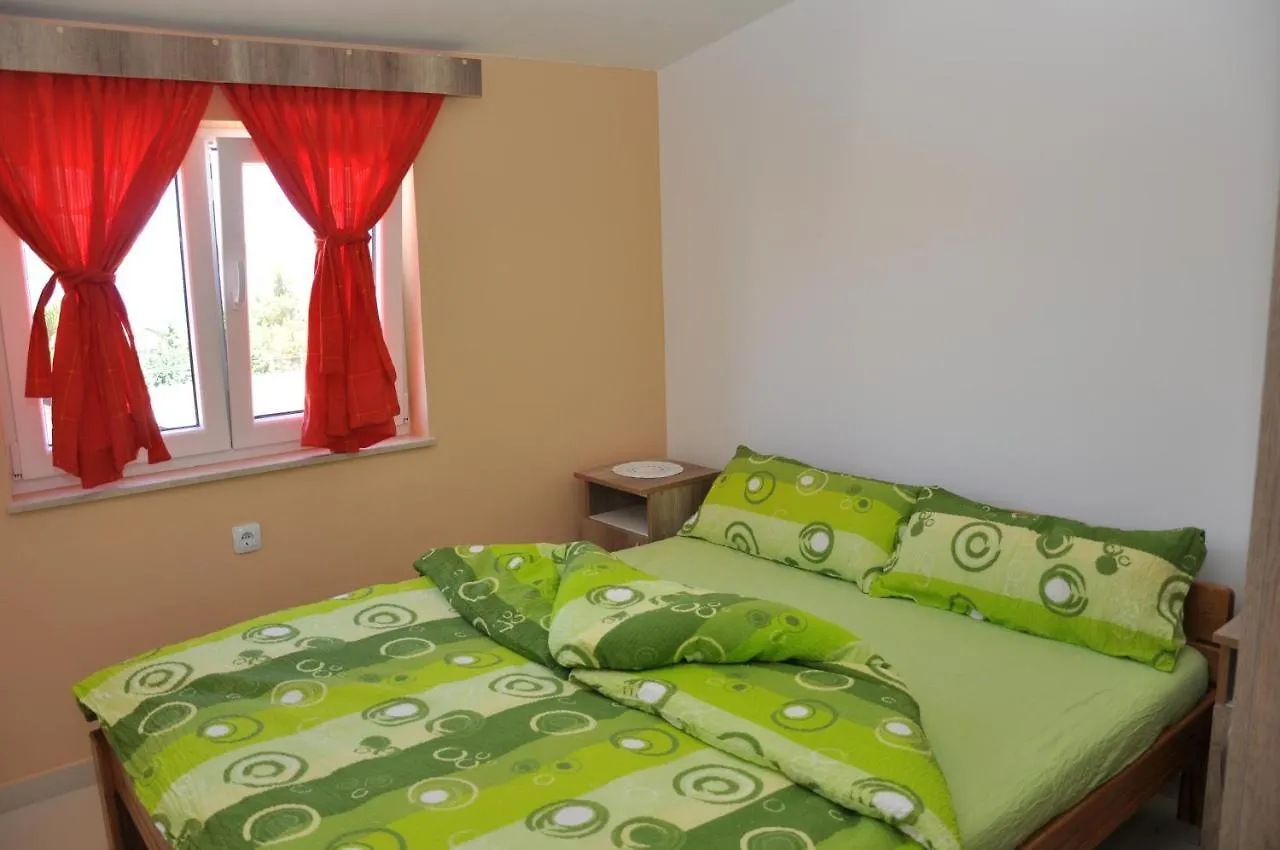 Apartments With A Parking Space Gornji Karin, Novigrad - 18387 Croatia